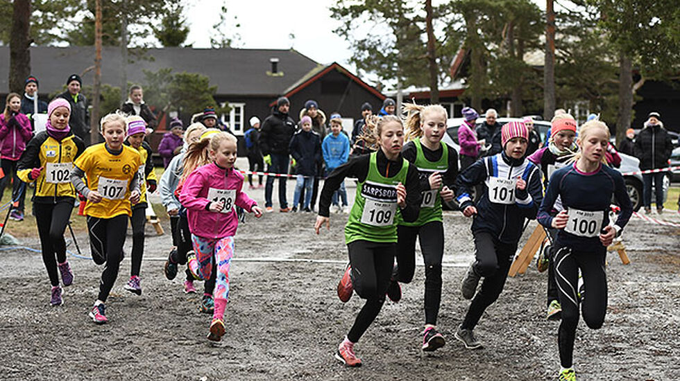 Starten for yngste jenteklasse, K11 og K12. (Alle foto: Bjørn Johannessen)