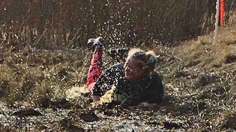 Rett på snørra - i gjørma. (Foto: Hilde Johansen)