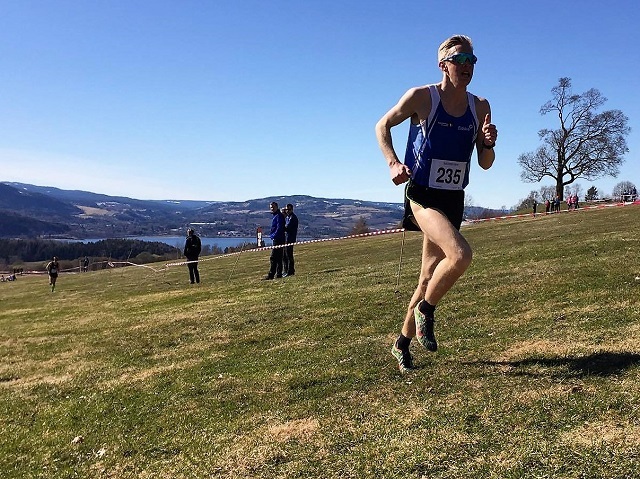 Even Brøndbo Dahl, FIK Orion gjorde som i Sentrumssprinten på Karl Johan lørdag og kom sterkt på slutten og tok  KM-tittelen seks sekunder foran Vegard Ølstad, FIK Ren-Eng. (Foto: Maren Hauen)