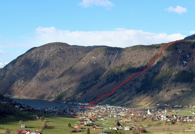 Bilde Suten Opp 0416 med trase 1500px (2)