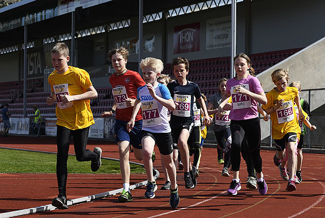 Det er gode muligheter for både barn og voksne å delta når Halden Byløp arrangeres lørdag 28. april. (Foto: Bjørn Johannessen)