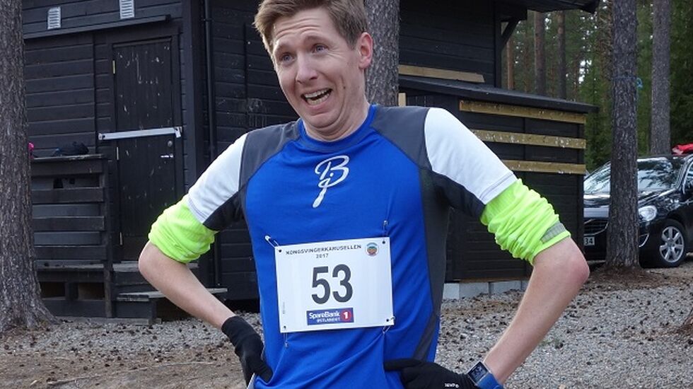 Tjalve-løperen Anders Knudsen tok sin 3. seier i årets Kongsvingerkarusell. Her etter seieren i vårens løp på Liermoen (Foto: Pål Evensen)