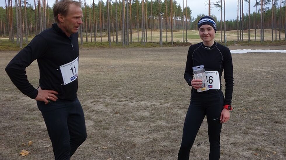 Vinner Sofie Mohn sammen med Kjell Langfoss etter løpet. (Foto: Pål Evensen) 