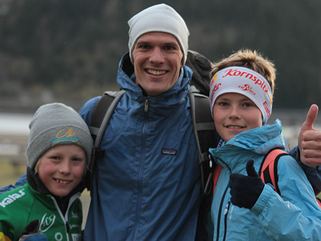 Kjartan Helland sammen med Ola Dragset-Haug (t.h.) og Birk Strand Rønnestad .