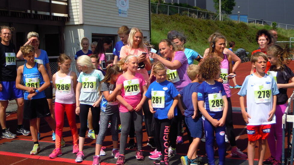 Fra et av banreløpene i 2016. Hele 97 barn deltok i barneløpene i fjor. Foto: Gisle Sellevold.