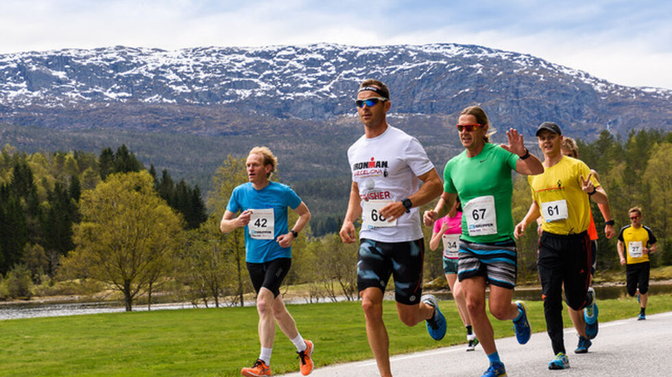 Fra Eikefjord Halvmaraton 2017. (Alle foto: Ronny Osland)