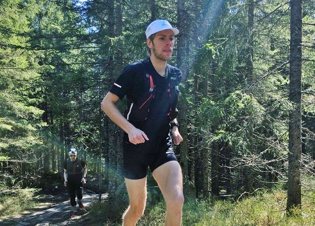 Hans Kristian i bra driv i motbakkene. (Foto: Johannes Rummelhoff)