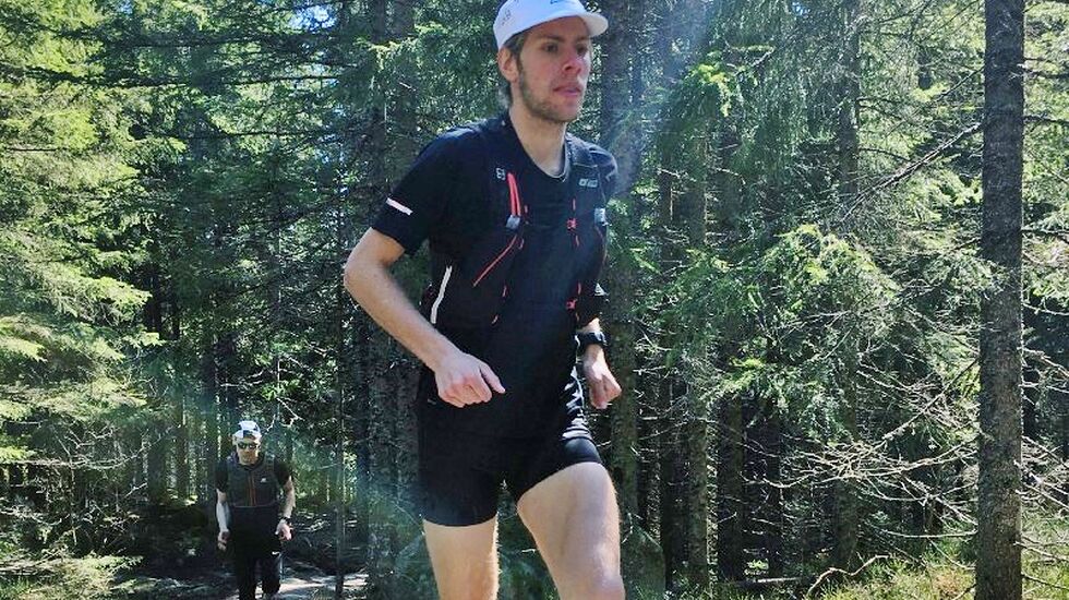 Hans Kristian i bra driv i motbakkene. (Foto: Johannes Rummelhoff)