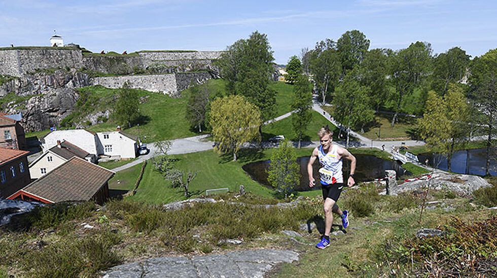Vinner av Grenseløpet 2017 ble Thomas Natvig Årstad på 22:47. (Alle foto: Bjørn Johannessen)