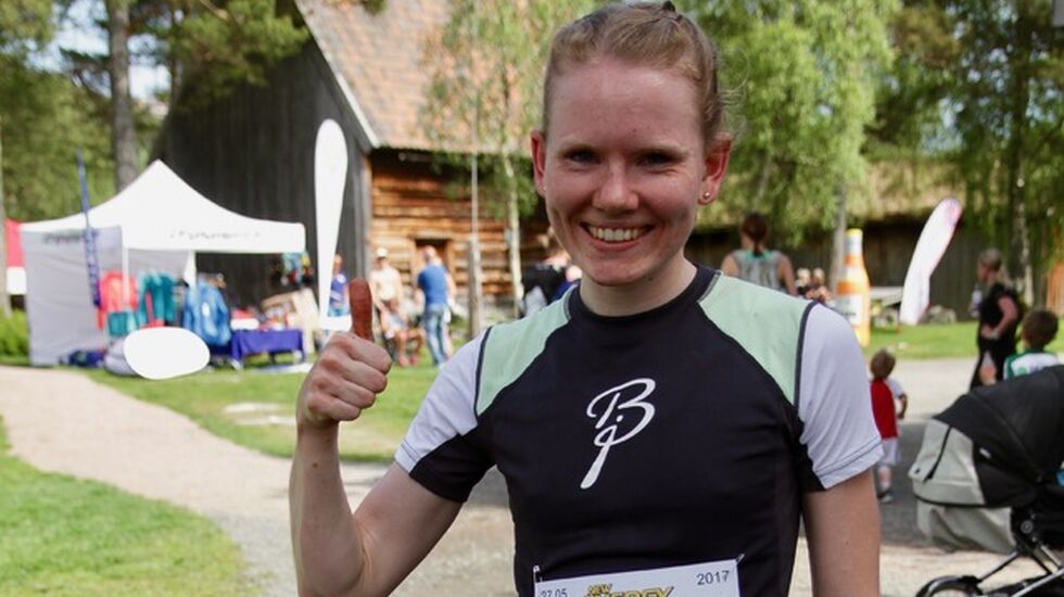 Karoline Holsen Kyte hadde ingen som kunne gi henne pes i dagens konkurranse. Hun fortalte etter målgang at hun hadde enda litt mer å gi, om det skulle være nødvendig. Hun slo løyperekorden for kvinner med nesten 30 minutt.  Planen er å komme tilbake til Molde neste år for å sprenge 2-timers grensen.