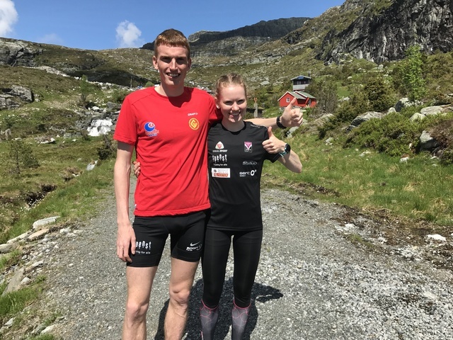 Eliteløperne Marius Vedvik og Karoline Holsen Kyte deltok i Hovlandstølen opp, og de satte begge sterke løyperekorder. (Foto: Jan Grov)