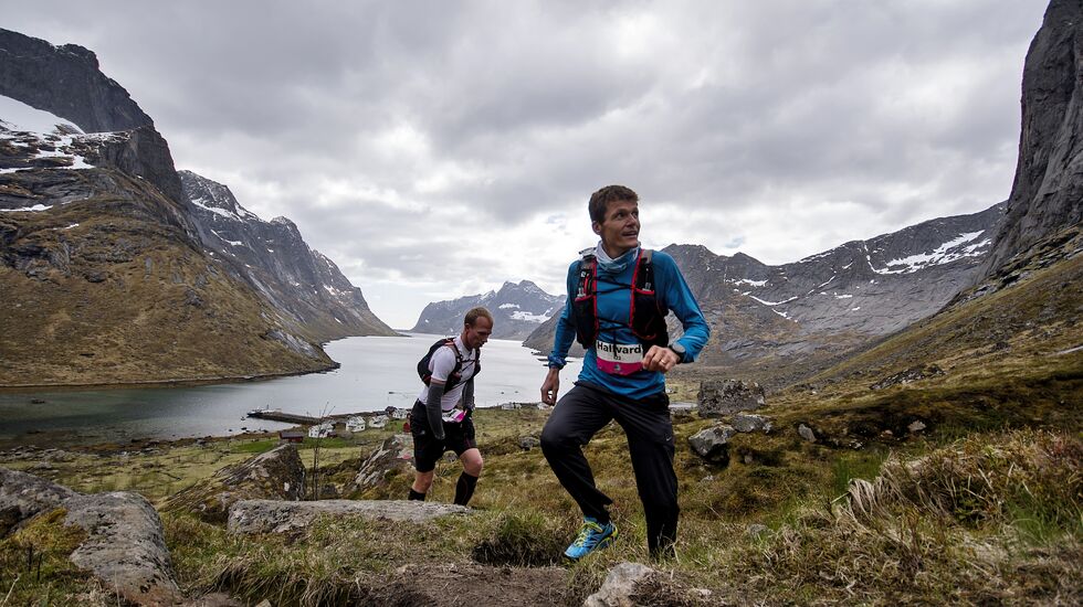 Hallvard Schjølberg i fantastiske omgivelser. (Foto: Kai-Otto_Melau)
