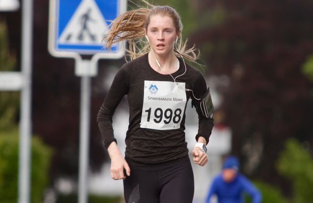 Mellomdistanseløperen Elisabet Rørvik, Ålesund Friidrettsklubb vant kveldens jentebølge i Ålesund