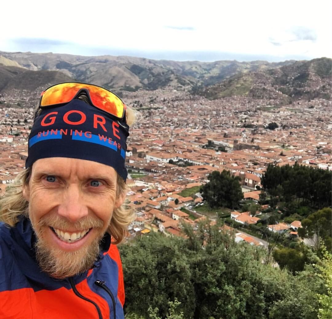 Treningsveileder Sondre Amdahl i Cusco i Peru der han vant The Jungle Ultra i 2017. (Privat foto)