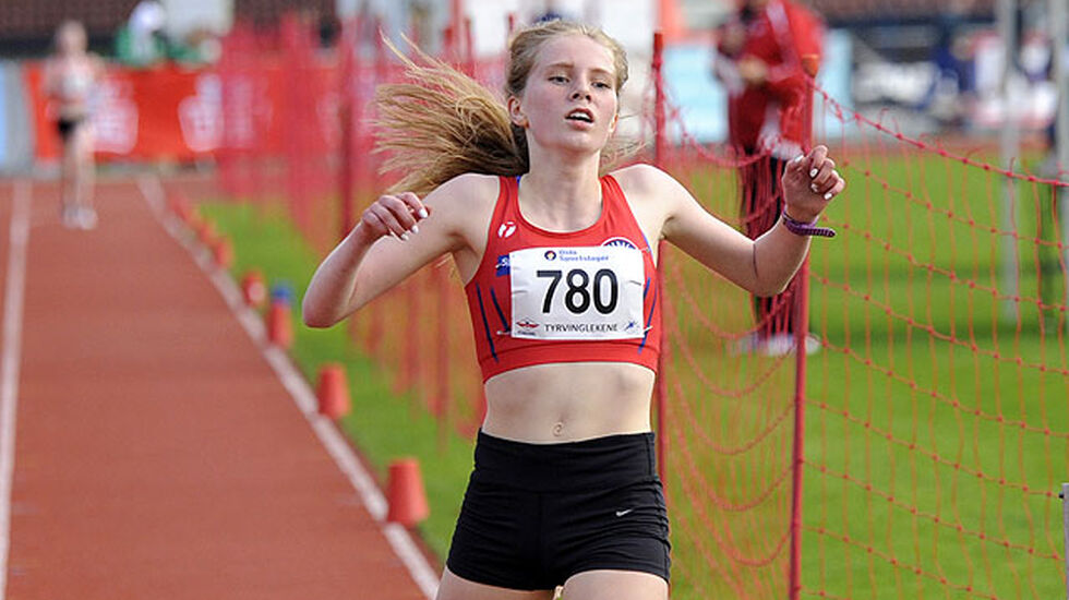 Hannah Berntzen Engevik tar en klar seier på 2000 meter i Tyrvinglekene.