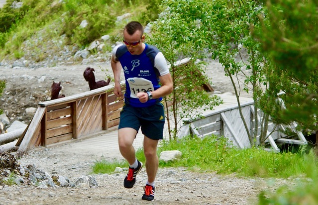 Johan Bugge forsøkte seg på Molde7topper tidligere i år, men måtte gi fra seg en klar ledelse tidlig i løpet. Seinere vant han suverent BDO-mila på Molde. I Varden Opp i Sula på Sunnmøre holdt han også heilt inn og tok en klar seier. Foto: Jostein Håland