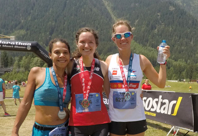 Rachel Drake fra USA (midten) vant foran Fleur Santos da Silva fra Frankrike (til venstre) og Ane Næsset Ramtvedt fra Norge. (Foto: Marie Holmerud)