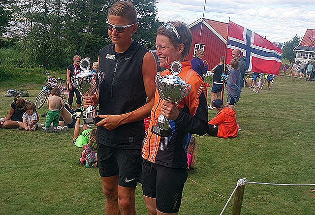 Andreas Grøgaard, Kragerø IF og Brita Cecilie Musatad, Langesund STK var raskest på 10km. Foto:  Arvid Henriksen Kragerø IF Friidrett/Jomfrulandsløpet