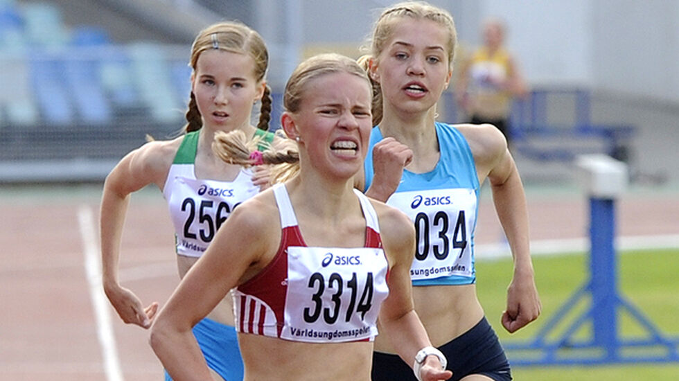 Spurtoppgjør mellom raske jenter: Emma Kirkeberg Mørk, Pernille Karlsen Antonsen og Nikoline Høegh Ørum Nielsen.