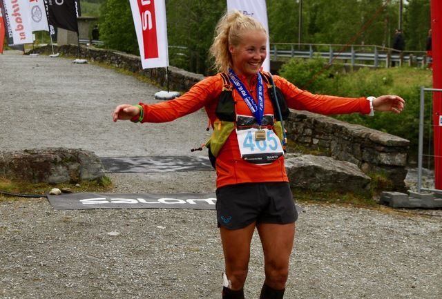 Hun har løyperekorden i Hornindal Rundt 75 km. I dag satte Malene Haukøy, Høyang også ny løyperekord på den halve distansen på tiden 4.45.50, over 40 minutt foran neste kvinne.