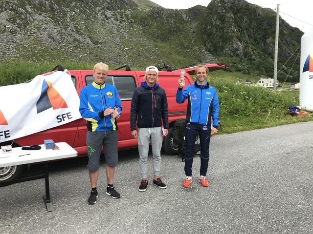 De tre beste i herreklassen. F.v. Joel Dyrhovden (2. plass), Sondre Øvre-Helland (3. plass) og Thorbjørn Ludvigsen (vinner). (Foto: Gisle Skjølberg)