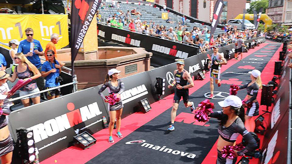 Målpassering for Svend Glomnes i Frankfurt Triatlon. Foto: privat