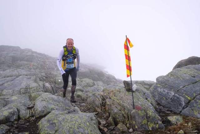 Et av de få flate partiene under løpet. Da blir man glad. (Foto: Ole Eltvik)