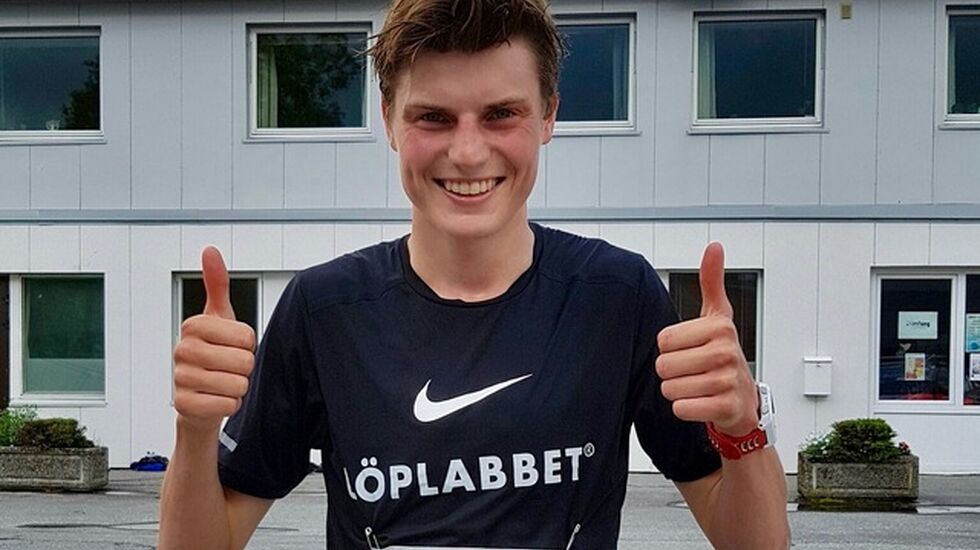Emil Ahlbeck fra Fossum IL og Løplabbet satte i dag løyperekord på 10 km i sommerkarusellen