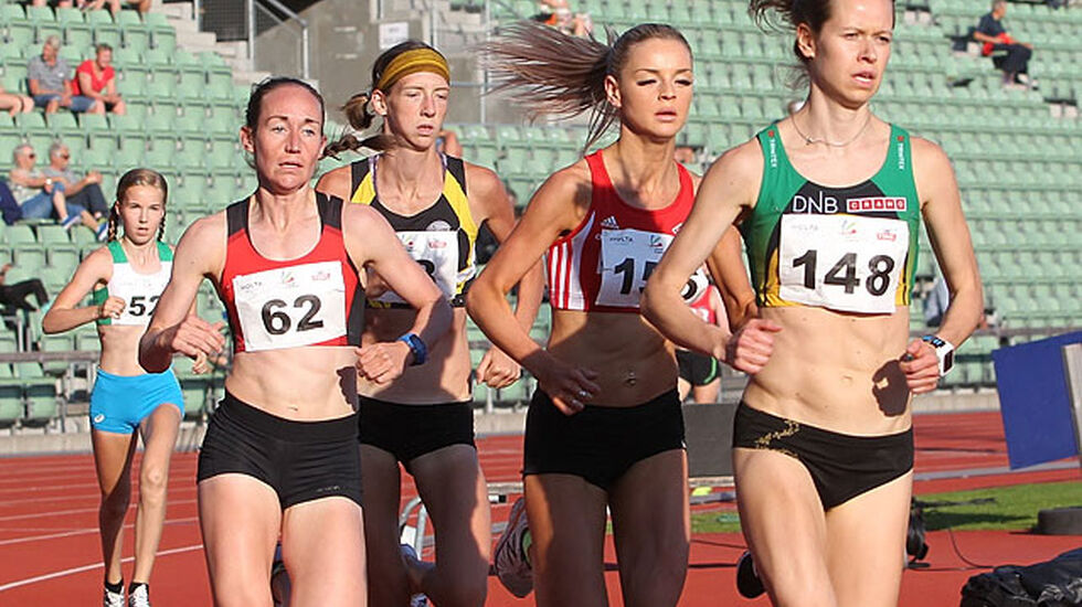 3000m damer Silje Fjoertoft, Live Solheimdal, Vienne Dahle, Tessa Frenay, Emma Kirkeberg Mørk. Foto: Kjell Vigestad