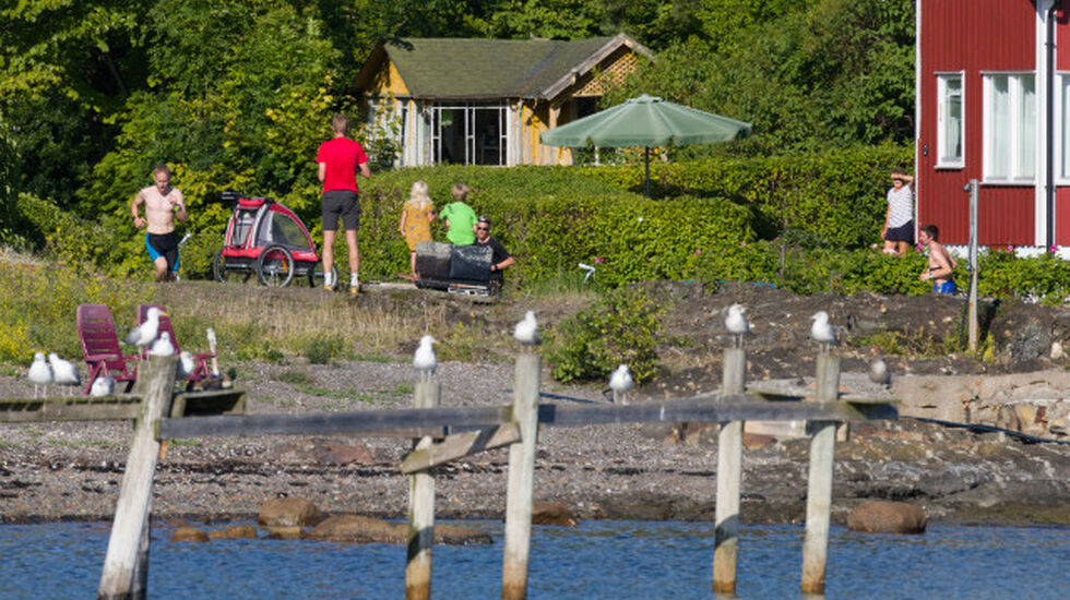 Sommmeridyll på Lindøya. Jon Grunnan raser avgårde i løypa.  Foto: Stian S. Møller