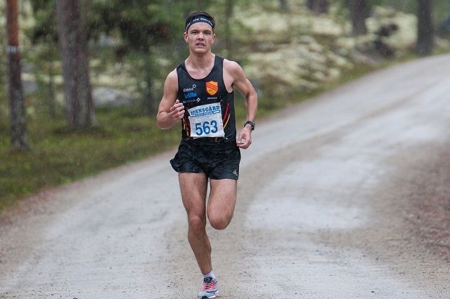 Odd Gundersen Sagbakken inn til seier på 10 km i Femundløpet for en måneds tid siden. (Foto: Jan Ole Johnsgaard)