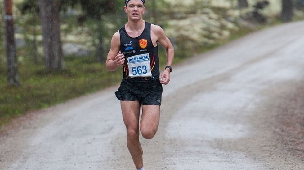 Odd Gundersen Sagbakken inn til seier på 10 km i Femundløpet for en måneds tid siden. (Foto: Jan Ole Johnsgaard)