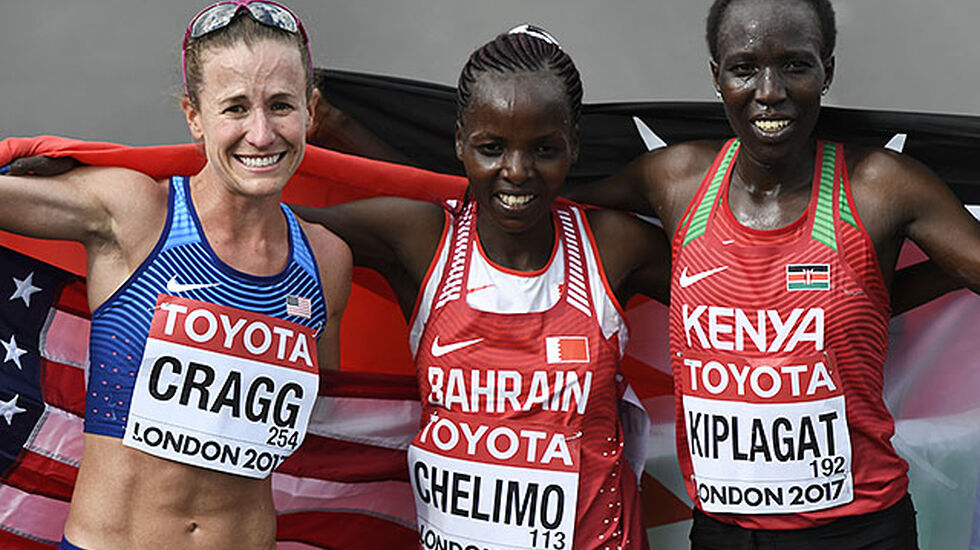 Rose Chelimo vant foran Edna Kiplagat og Amy Cragg. (Foto: Bjørn Johannessen) 