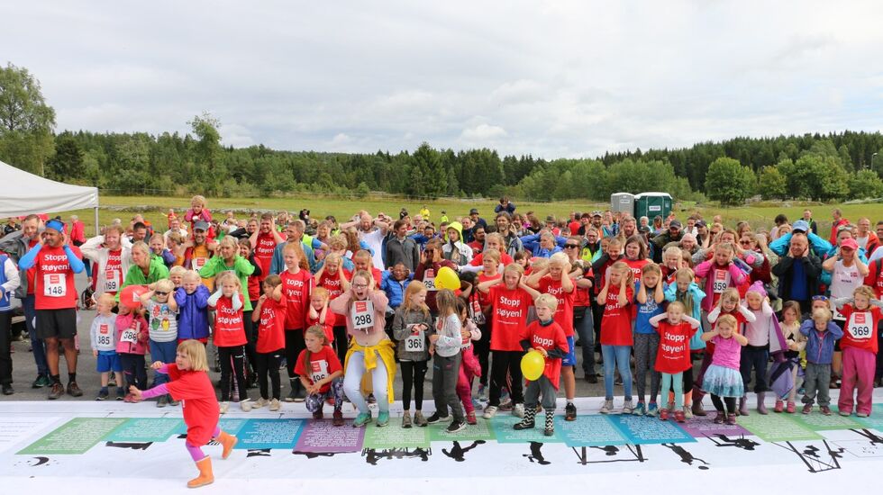 Fra starten på 2 km. (Foto: Camilla Bergan)