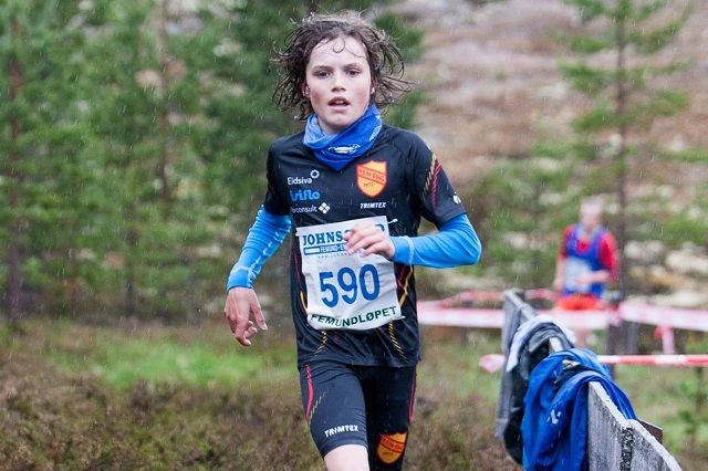14-åringen Esten Hansen-Møllerud Hauen mot mål på 10 km i Femundløpet som ble gjort unna på 35.57. (foto: Jan Ole Johnsgaard)