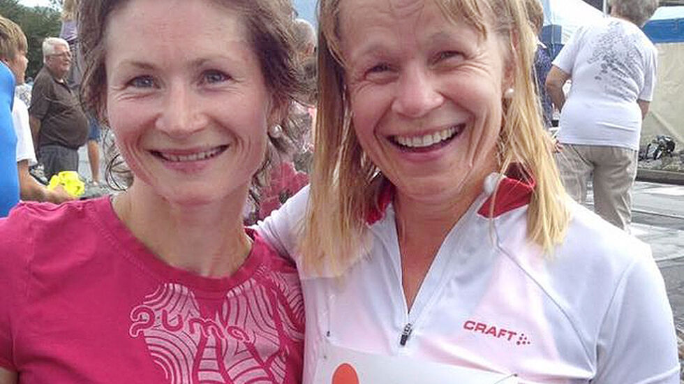 Damevinnerne i Etne Duathlon de tre første årene: T.v. Maryna Novik, som har løyperekorden, og Kirsten Lien, som vann andre året.