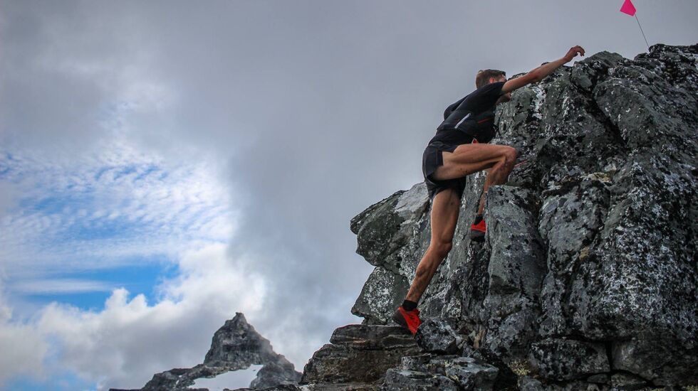 Heftige klyvetak opp til Hamperokken 1404moh. (Foto: Martina Valmassoi)