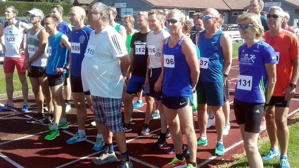 Fra starten av 10000 m (Foto: IL Express/Rino Rudsli).