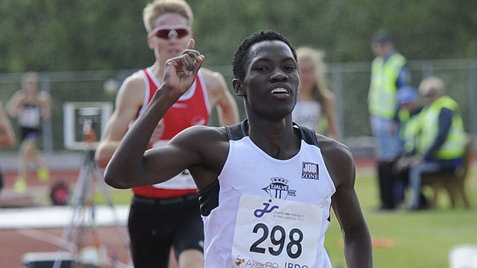 Thomas Byrkjeland vinner 5000 meter og tar sitt tredje NM-gull i junior-NM i Harstad.