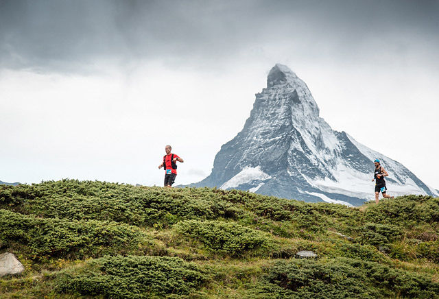 Som navnet på løpet indikerer, har løperne utsikt til Matterhorn på store deler av turen. (Foto: David Carlier / arrangøren) 