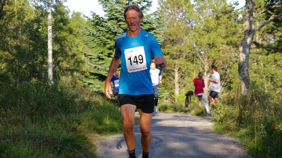 Knut Skaar er lærer ved Fagerlia videregående skole og en av de beste veteranløperne i Norge. Han blir garantert å se på på startstreken øverst i Fagerlia onsdag 13. september kl. 18.00.