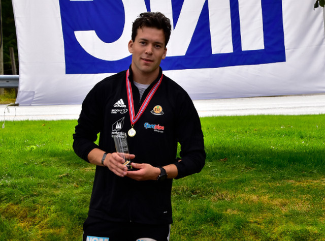 Fotballspilleren Øyvind Sørbø, Eikefjord IL satte en fin ny løyperekord på 10 km i herreklassen under Eikefjord Maraton. (Foto: Ronny Osland)