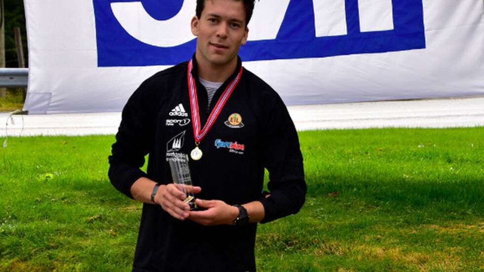 Fotballspilleren Øyvind Sørbø, Eikefjord IL satte en fin ny løyperekord på 10 km i herreklassen under Eikefjord Maraton. (Foto: Ronny Osland)
