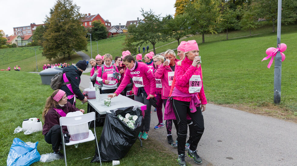Klart for Rosa Sløyfe-løpet i Bergen. Foto : Stian Schlosser Moller