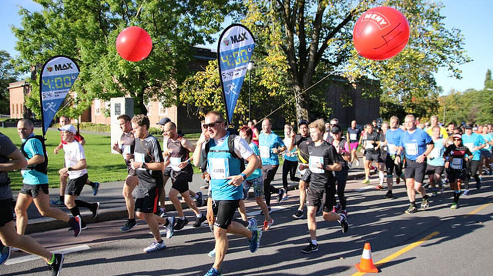 4-timersgruppa i Frognerparken under årets Oslo Maraton. Foto: Runar Gilberg