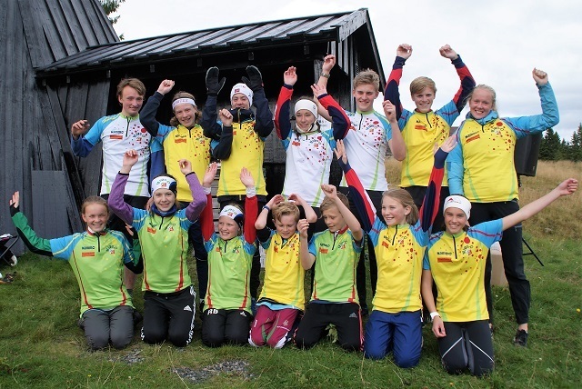 Jublende trøyevinnere etter årets finaler på Budor. (Foto: Stein Arne Negård)