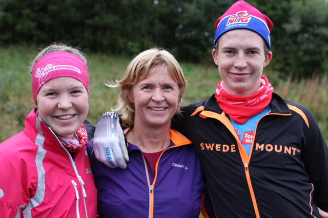 Familien Skari har satt sitt preg på årets Sørdalskarusell, slik de også har gjort tidligere år. Mor Hege har fullført og vunnet klassen sin (K 40-49 år) i årets samtlige 10 løp. Sønnen Isak er 15 år og har fullført samtlige 10 løp i karusellen, og vunnet klasse 0-15 år 8 ganger. Isak ble også totalvinner i Elvaløpet. Datteren Guro har deltatt i 9 av løpene, og ble totalt nr. 3 i klasse K 16-29 år.