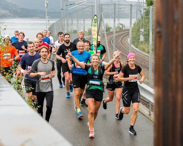 Hjelp: Fartsholder Trude Håland hjelper deg gjerne inn til en bestemt tid om du melder deg på maratondistansen under Stavanger Maraton. Foto: Tonja Hjøllo 