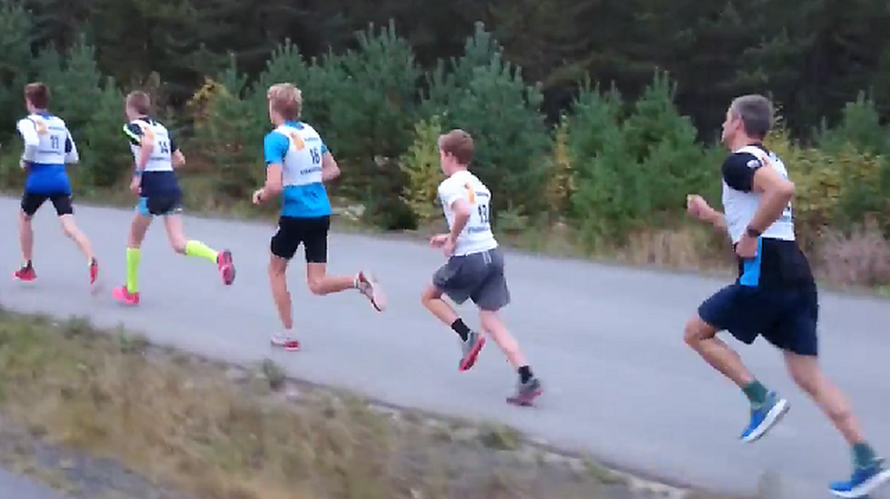 Tetpulja fra start med vinner Vegard Osvold i føringen.