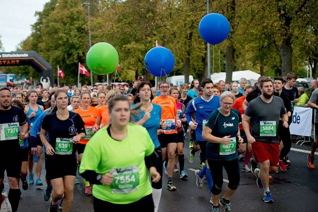 H.C. Andersen Marathon har start ved Odense Idrettspark og er kjent for sin flate og raske løype gjennom sentrale deler av Odense by  (Foto:fyens.dk-Yilmaz Polat).